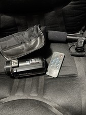 DVC FHiD 1080p HD 24mp 16x Digital Zoom w mic attachment and case 