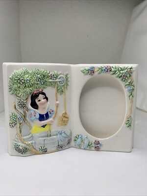 Vintage Schmid 3D Snow White Oval Picture Frame The Walt Disney Company
