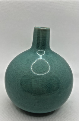 CRATE & BARREL PERRY SHORT BUD VASE CRACKLE 4,5 TEAL