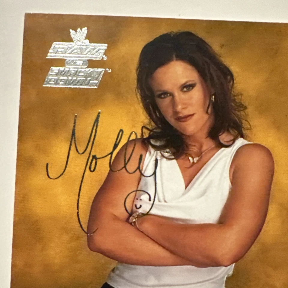Molly Holly 2002 FLEER WWE RAW vs SMACKDOWN WRESTLING QUEEN OF THE RING #75 - Image 2 of 4