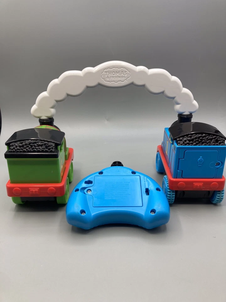 Thomas & Friends Preescolar R.C. Juguete de control remoto Train Race & Chase PROBADO Foto 3 de 4