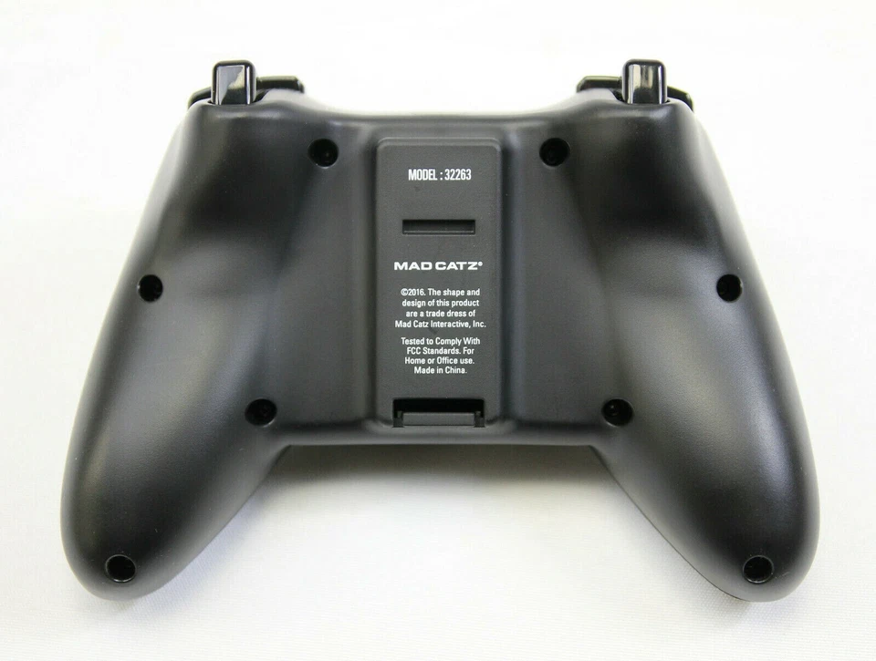 Mad Catz C.T.R.L.S Bluetooth Controller CTRL Gamepad IOS 8 iPhone iPad Black - Image 4 of 4