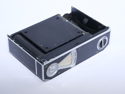 Ihagee Exakta 66 vintage film SLR Camera. Zeiss TESSAR 80mm f2.8