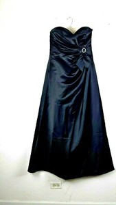 black gown size 16