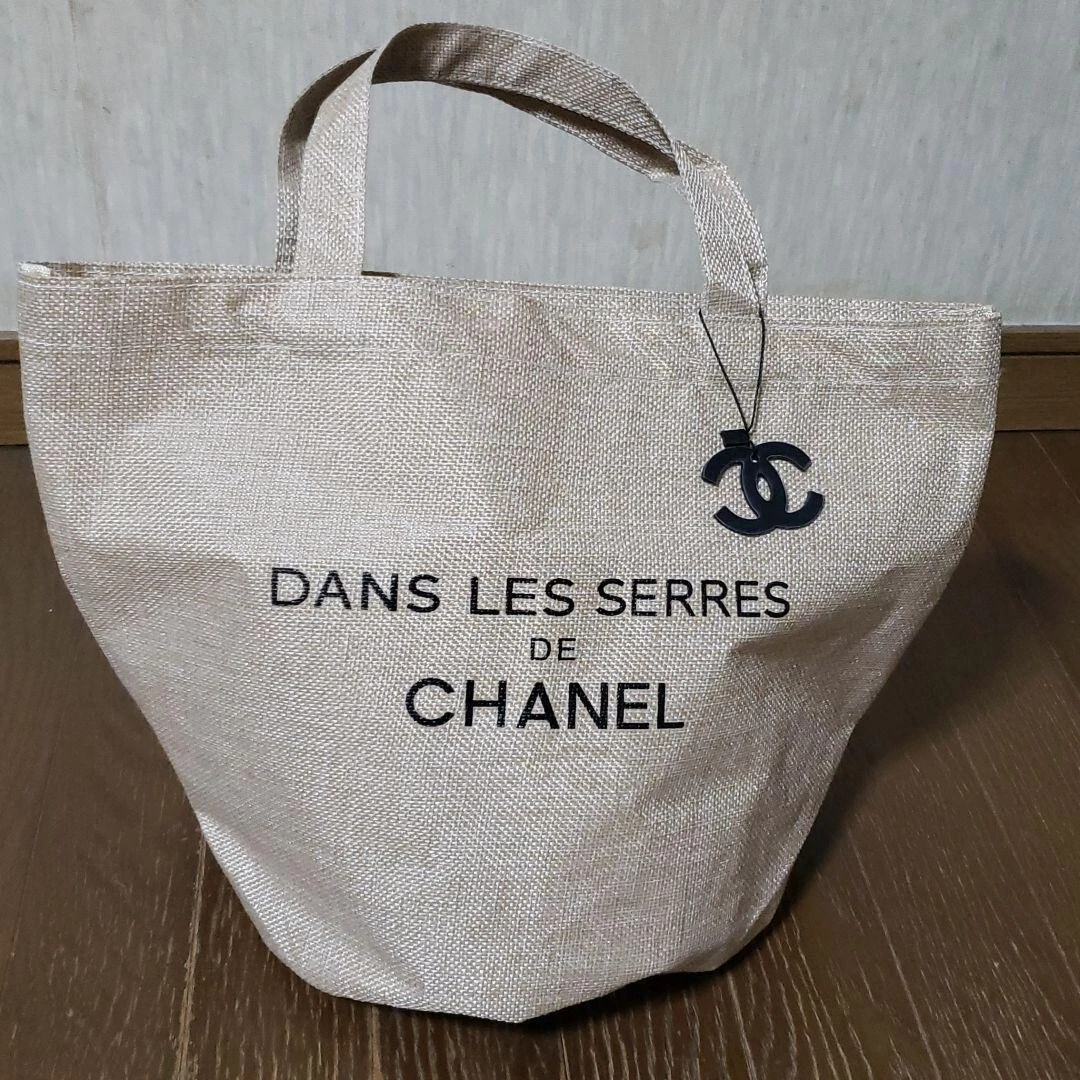 CHANEL Novelty Tote Bag Dans Les Serres Camellia Charm Linen Beige