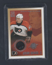 2002-03 Pacific Crown Royale /746 Game-Worn Jerseys # 15 Jeremy Roenick