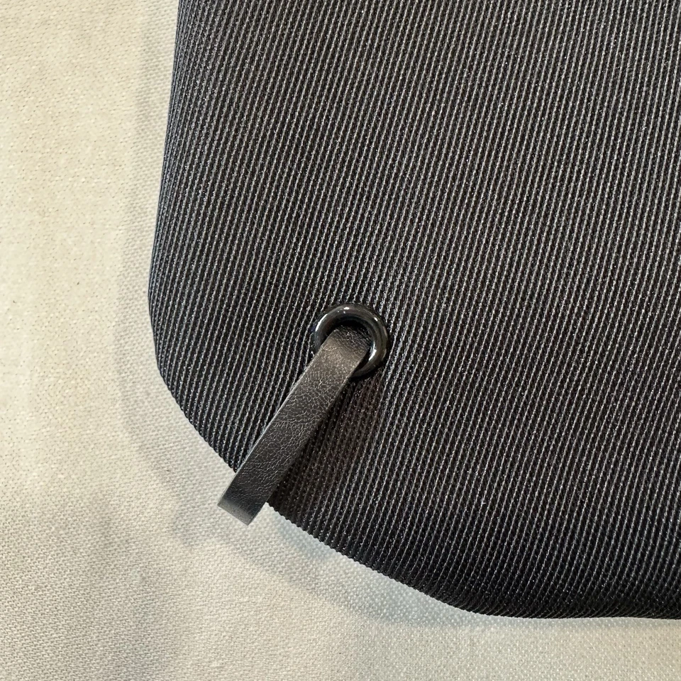 Yves Saint Laurent маленький черный духи / клатч / косметический мешочек - Изображение 2 из 4