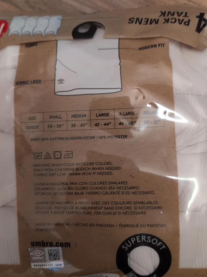 Paquete de 4 camisetas sin mangas Umbro de algodón para hombre medianas Foto 3 de 3