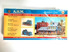 AHM 5831 Railroad Express Freight Station HO Scale Model Kit - New