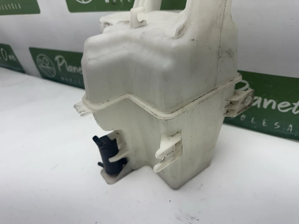 2010-2013 Hyundai Tucson windshield washer fluid reservoir 98610-2Y000 OEM - Image 3 of 4