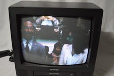 Toshiba 13" CRT TV/VCR Combo Player for Retro Gaming, MV13L3  NO REMOTE 