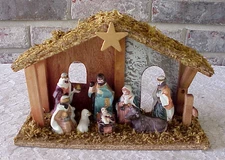 Vintage Nativity Set Manger Scene Wood Creche Moss Star Hand-painted Porcelain