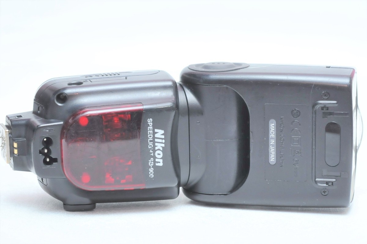 Nikon SPEEDLIGHT SB-900