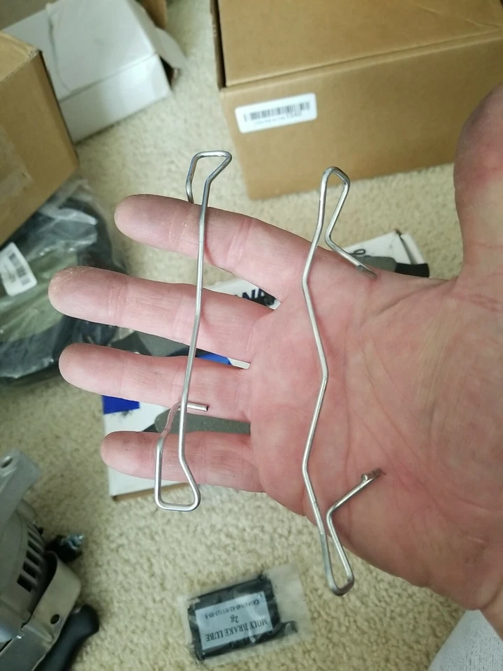 Pastilla de freno de disco-QuickStop trasera WAGNER ZD1564 se adapta a Ford Transit Connect 150 14-17 Foto 3 de 4