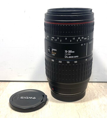 Sigma 70-300mm F/4-5.6 DL Macro Super Zoom Lens for Minolta. With