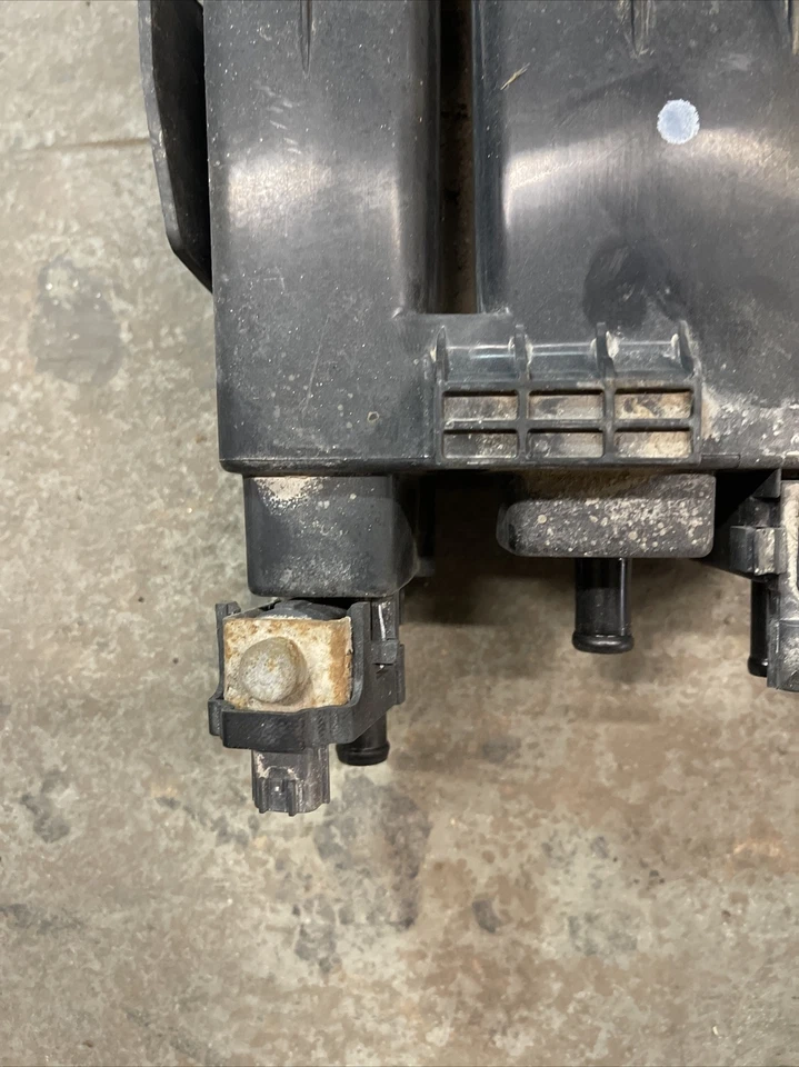 Nissan 370Z Roadster 2009-2018 bote de vapor de combustible 14950 Am600 Foto 3 de 4