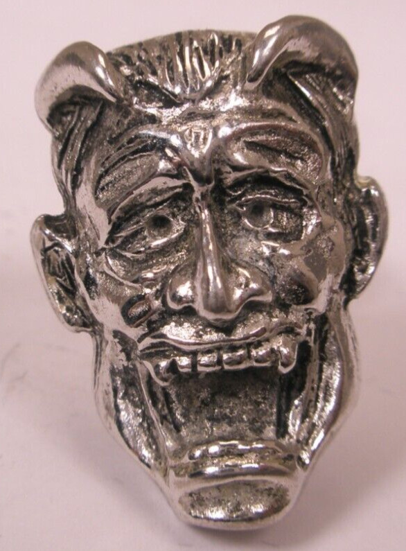 Vampire Devil Demon SINGLE Vintage Cuff Link repl… - image 3