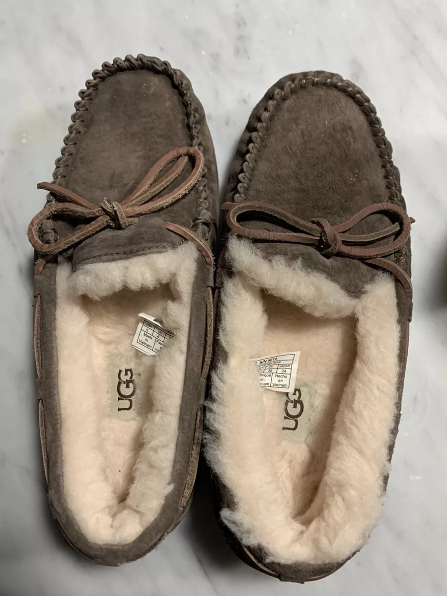 UGG Ansley Slipper for Women US Size 7 Chestnut Brown