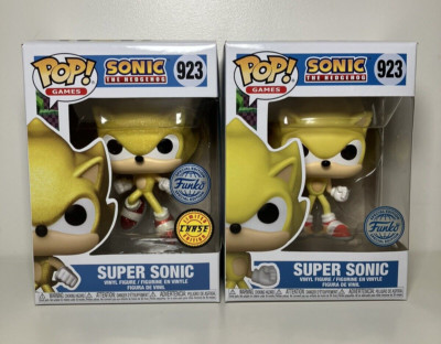Sonic The Hedgehog #923 Funko Pop! Games Super Sonic Chase Bundle