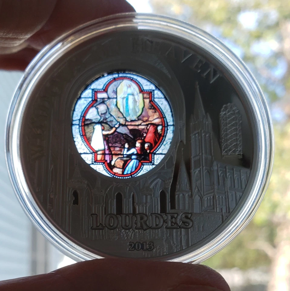 2013 $10 COOK ISLANDS WINDOWS OF HEAVEN LOURDES UPPER BASILICA SILVER COIN - Image 2 of 4