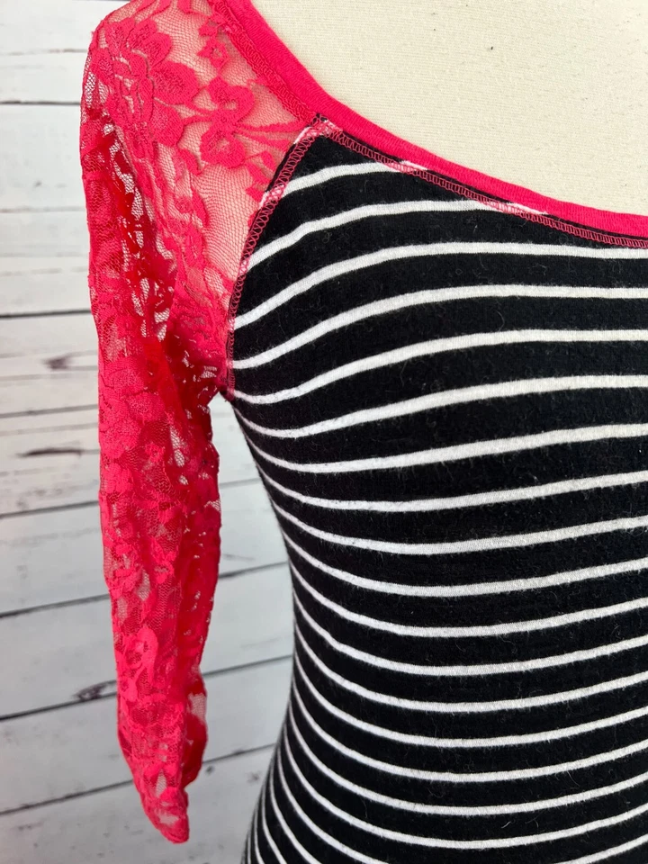 Delia's Jersey Camisa Rayas Sexy Encaje Transparente Top Negro Rosa Blusa Pequeña Y2K Foto 3 de 4