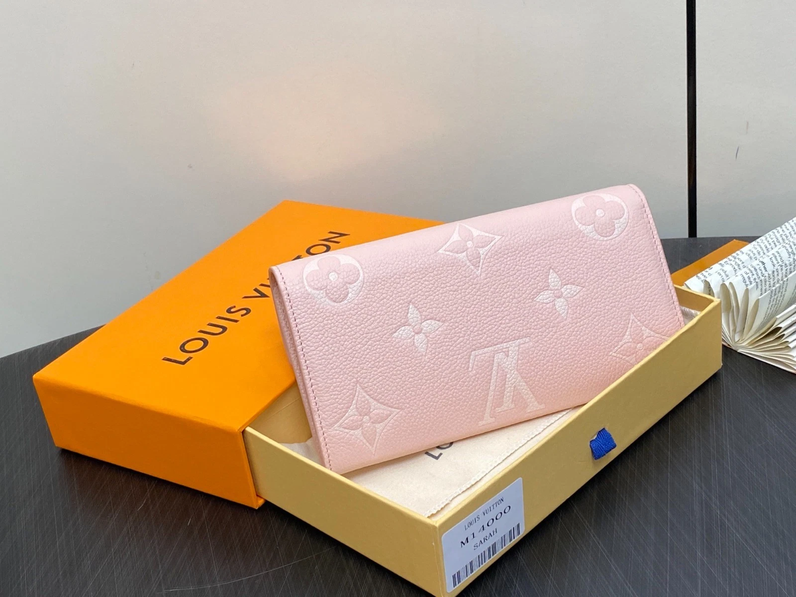 LLouisV- Sarah Wallet M14000 - Pink - 19 ×10.5 ×2 cm- NEW - product detail image 3