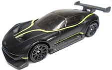 2025 HOT WHEELS CAR SHOW ASTON MARTIN VULCAN BLACK 1:64 DIECAST 2 7/8" CAR GREEN