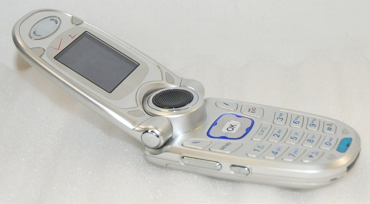 LG VX4650 Verizon Wireless Flip Cell Phone Front-Speakerphone NO