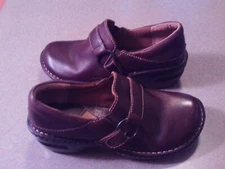 BOC Shoes Womens 7M Slip On Clogs Z17123 Brown Leather Round Toe