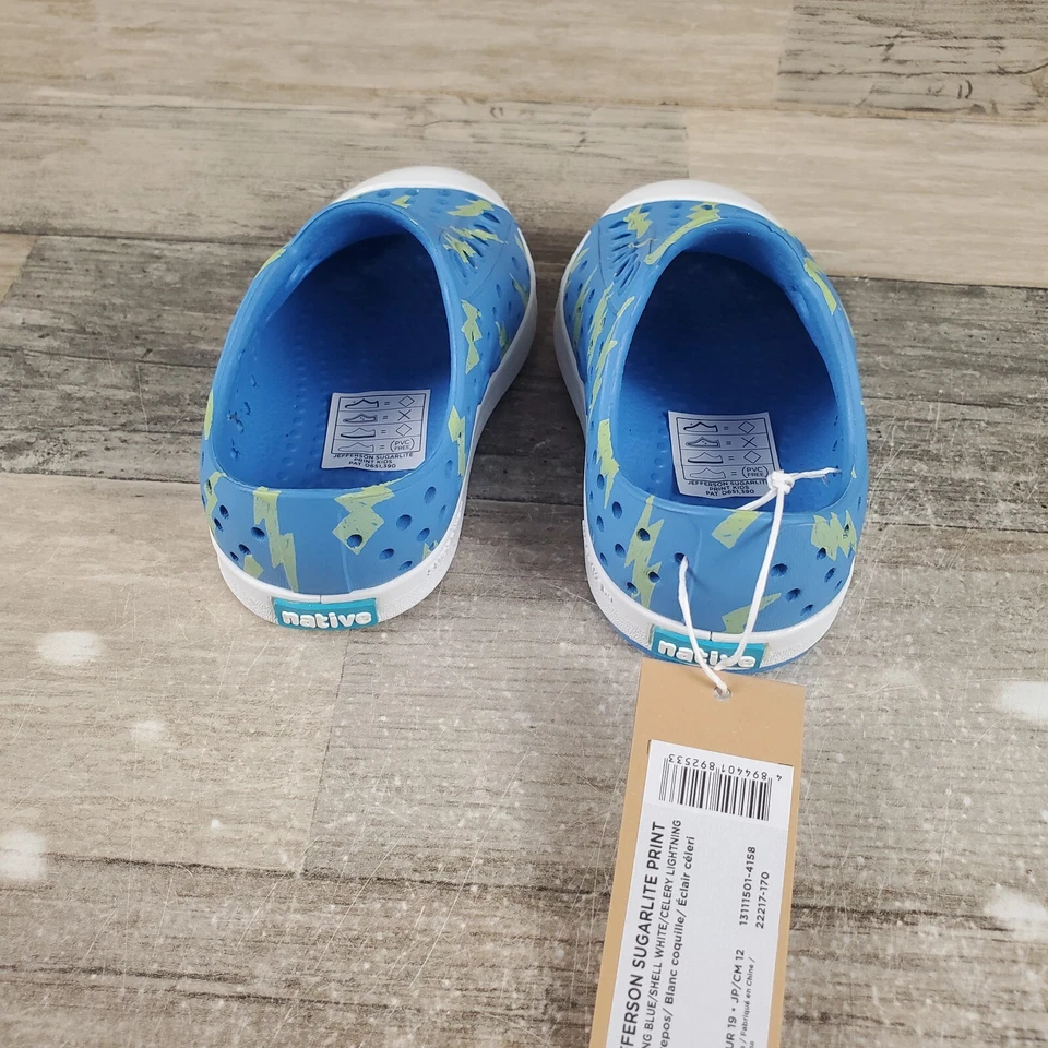 Tênis infantil Native Shoes Jefferson tamanho 4 azul branco estampa de açúcar slip-on - Imagem 3 de 4