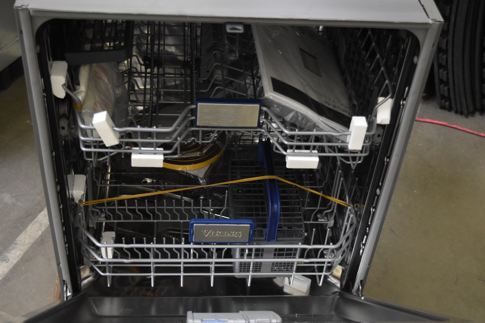 Viking VDWU324SS 24" Stainless Fully Integrated Dishwasher NOB 130491