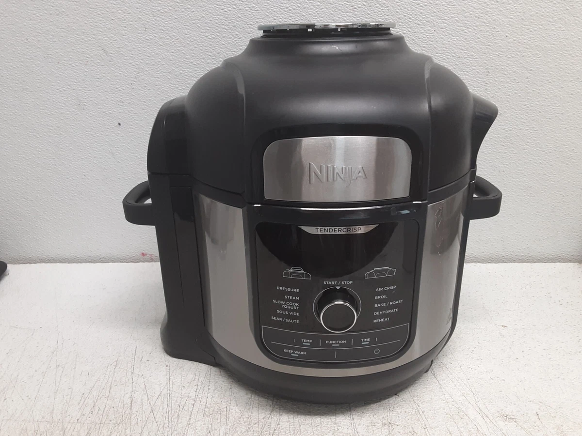 Ninja Foodi 8 Quart 9-in-1 Deluxe XL Pressure Cooker Air Fryer FD402 1760W.  622356558181