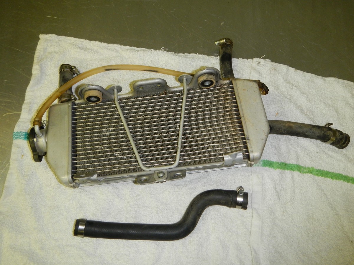 バイク YZ250F 右側ラジエター