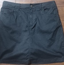 Croft  Barrow Women's Skort Sz 8 Stretch Black Denim Skirt Golf Tennis