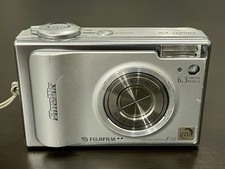 Fujifilm FinePix F Series F10 6.3MP Digital Camera - Silver
