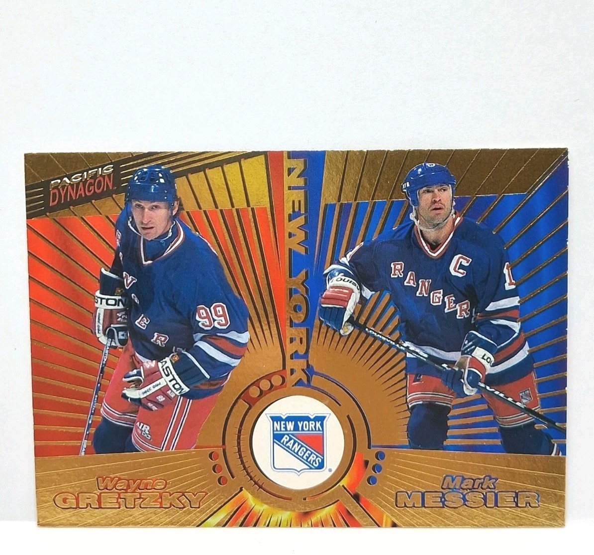 1997-98 Pacific Dynagon - Wayne Gretzky, Mark Messier #140 (A31)
