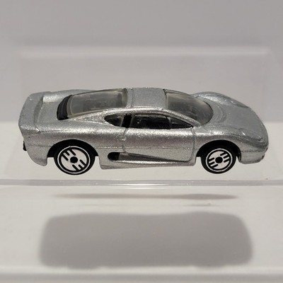 1992 Hot Wheels Jaguar XJ220 Sports Car #3024 Ultra Hots 1:64 Silver