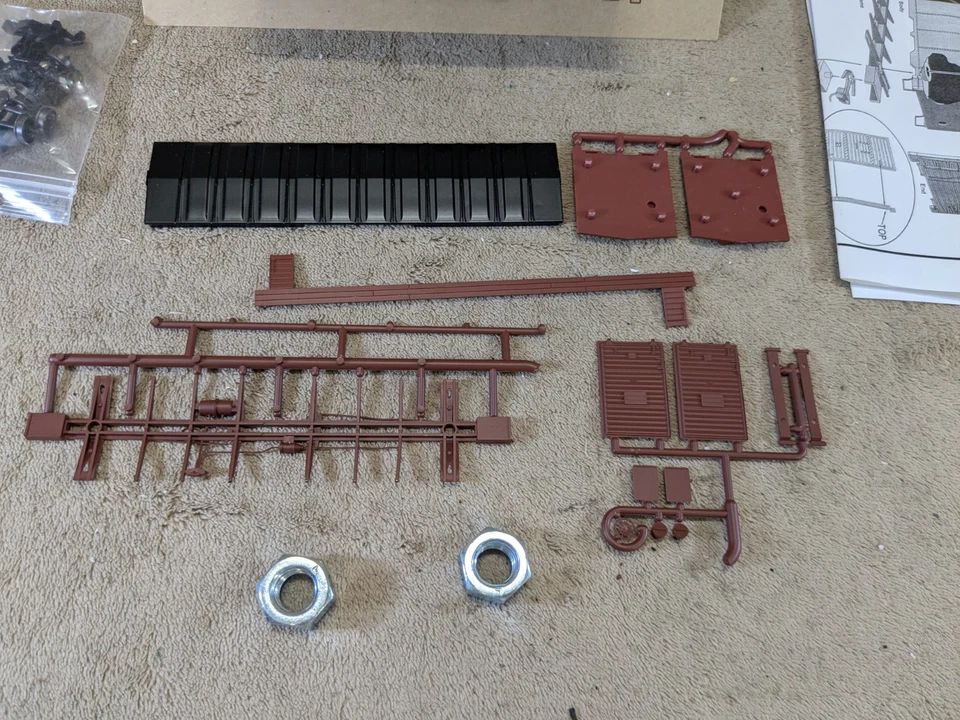 Branchline Trains Yardmaster Series 8045 HO Kit 40' AAR Santa Fe Car # 138467 - Image 2 of 4