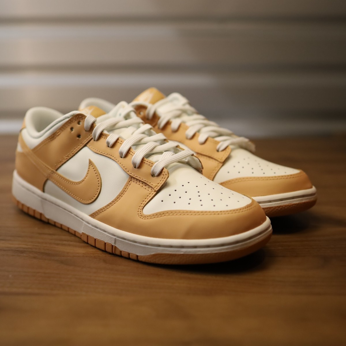 Nike WMNS Dunk Low  
