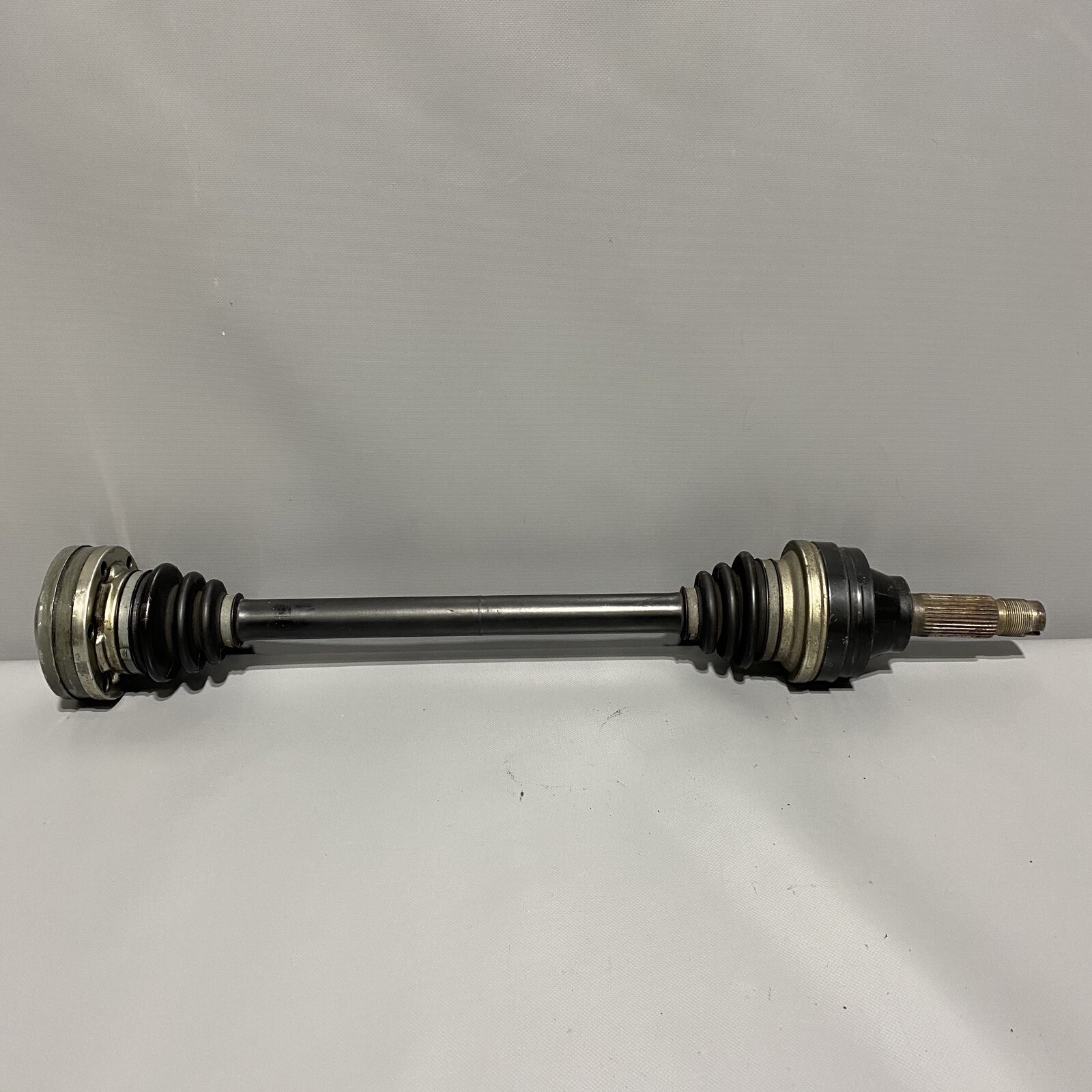 MASERATI GRANCABRIO GT GRANTURISMO AXLE SHAFT RIGHT REAR 2011 12 13 14 2015 OEM