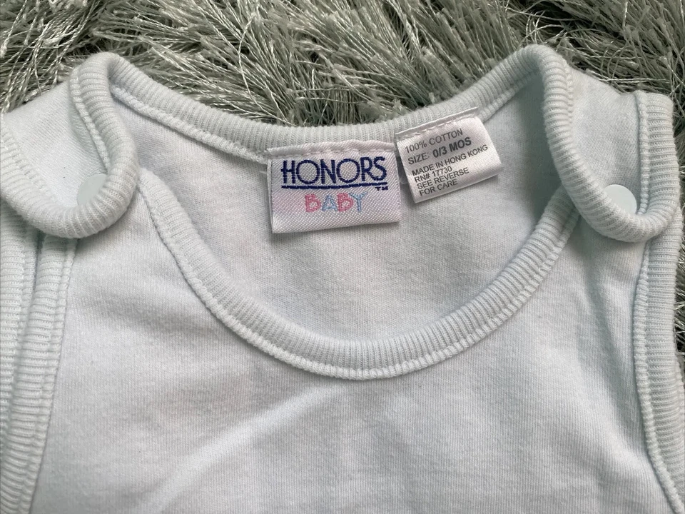 Camiseta Vintage Honors 100% Algodão Estrela Unissex Tamanho Recém-nascido 0-3 Mos com Bônus Uma Peça - Imagem 3 de 4