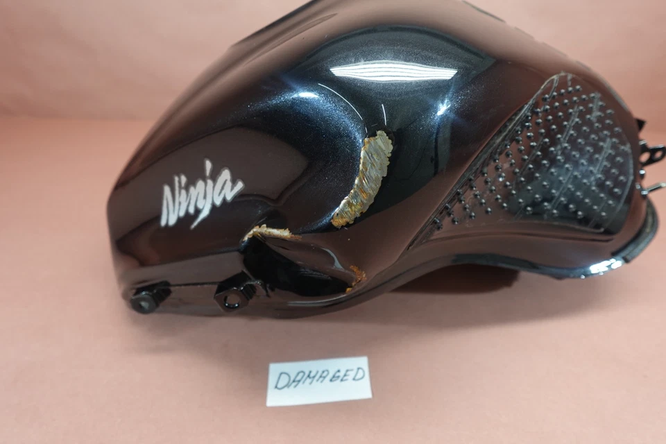 2014-2016 Kawasaki Ninja 1000 ZX1000 Gas Tank Fuel Cell Petrol Reservoir - Image 2 of 4