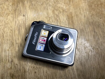 デジタルカメラ FUJIFILM finepix V10 Fujifilm Finepix V10 5.1MP CCD Digital Camera Games Rare Tested