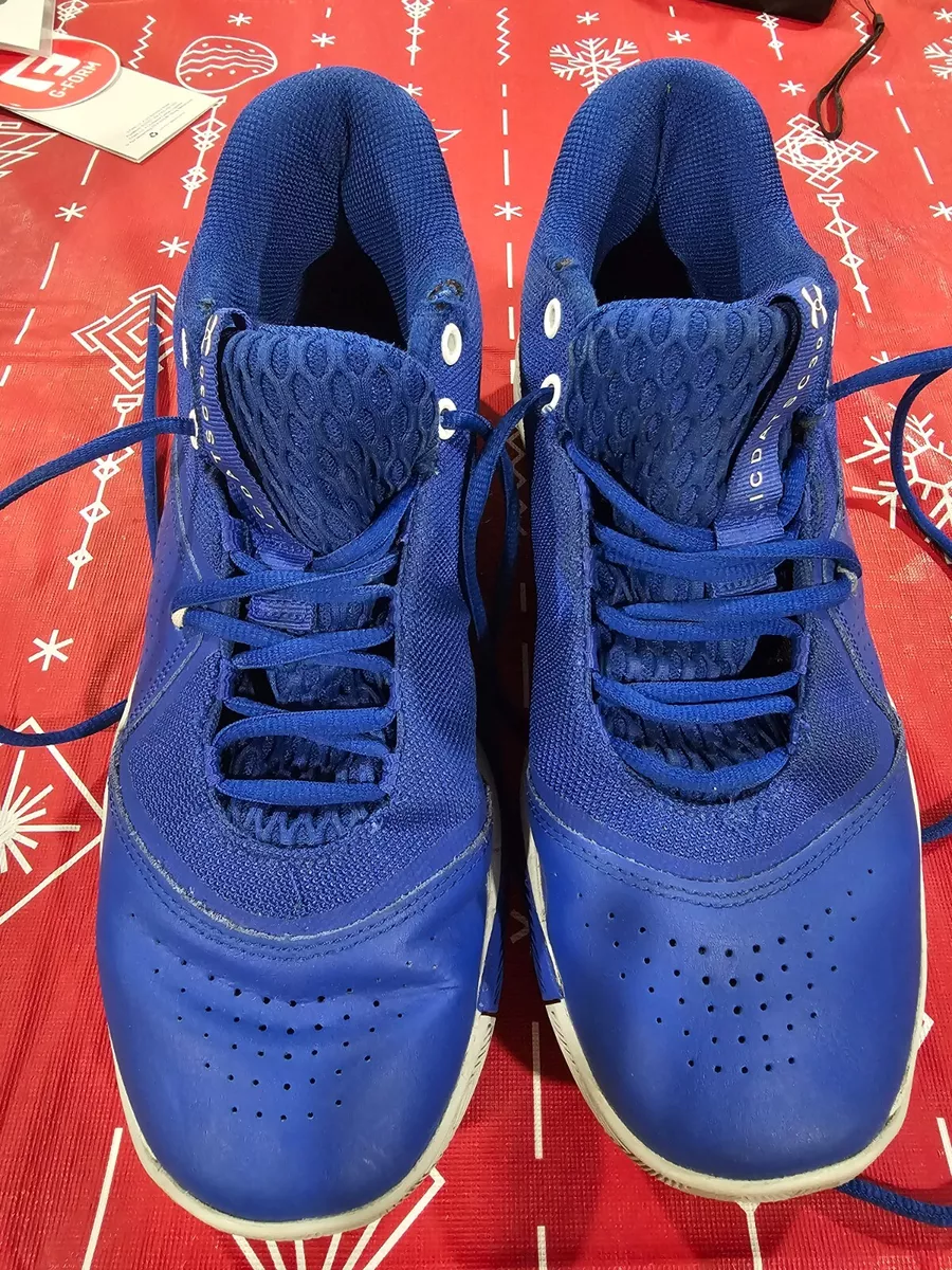 What shoes are Steph Curry wearing in the playoffs -- and how can