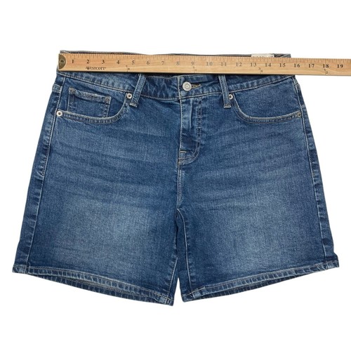 Lucky Brand | Blue Denim Mid-Rise The Roll Up Shorts | Women's Size 6/28 - Picture 13 of 16
