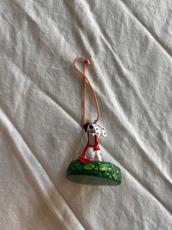 RARE VINTAGE DISNEY 101 DALMATIANS WREATH CHRISTMAS TREE ORNAMENT