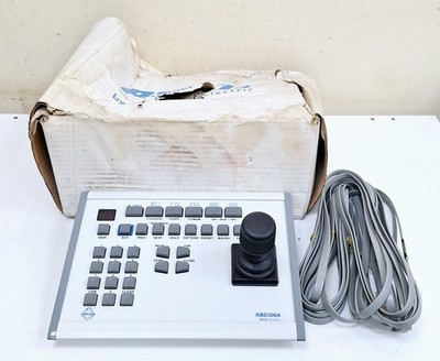 Pelco KBD300A Universal Controller with Joystick 12 VAC 5W 50/60Hz