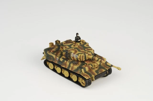 85086 Unimax Sd.Kfz.181 Tiger 1/72 Model German Army - Image 2 of 2