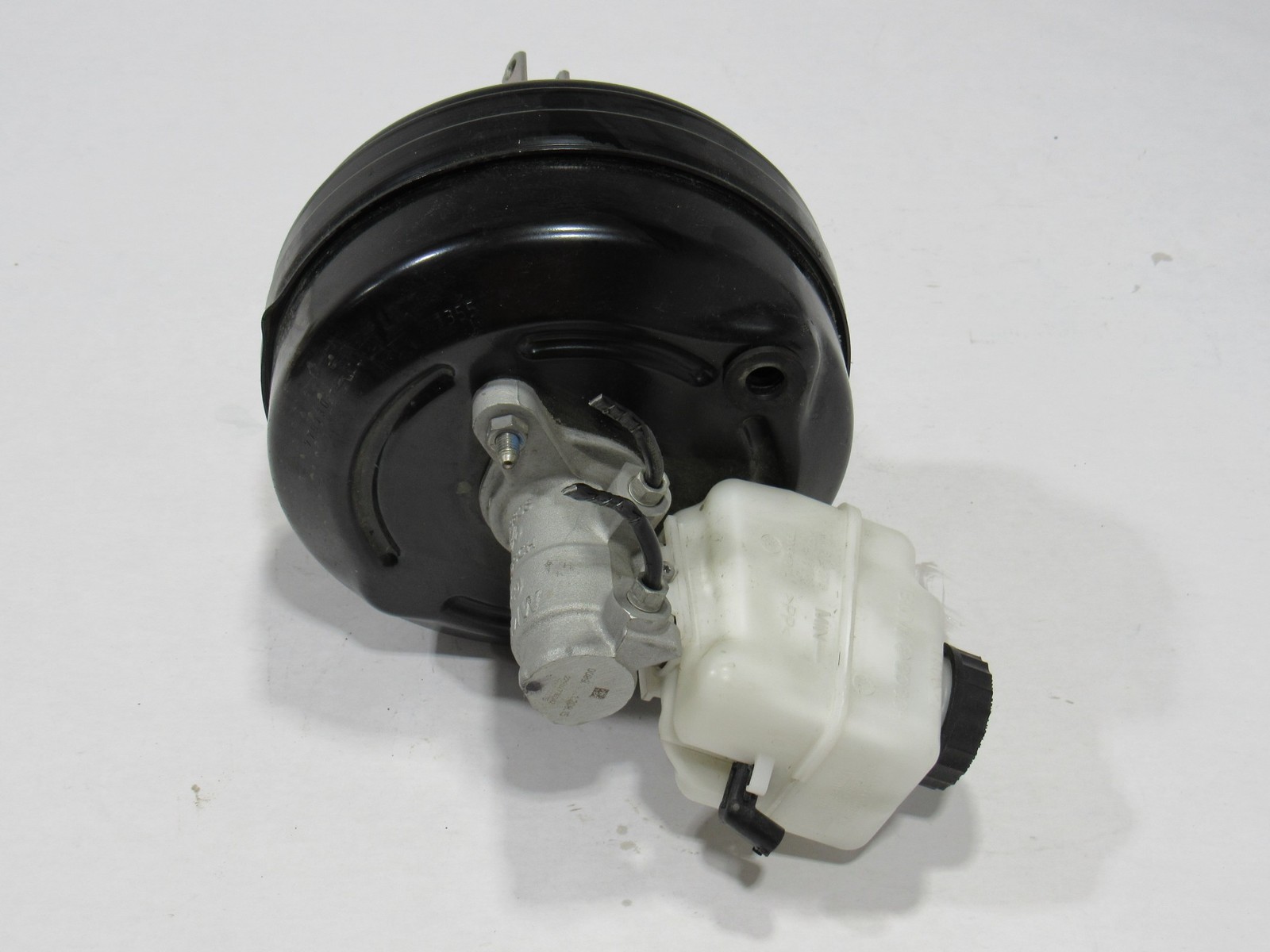 14-20 BMW I8 2015 Power Brake Booster Master Cylinder ;:M