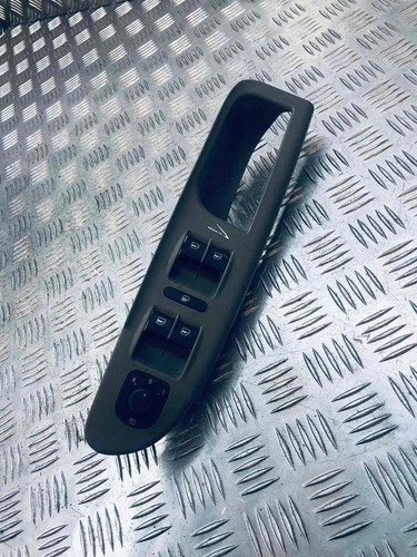 VW PASSAT B7 ALLTRACK 365 Fensterheber Schalter Vorne links 3C2867172B 31815470